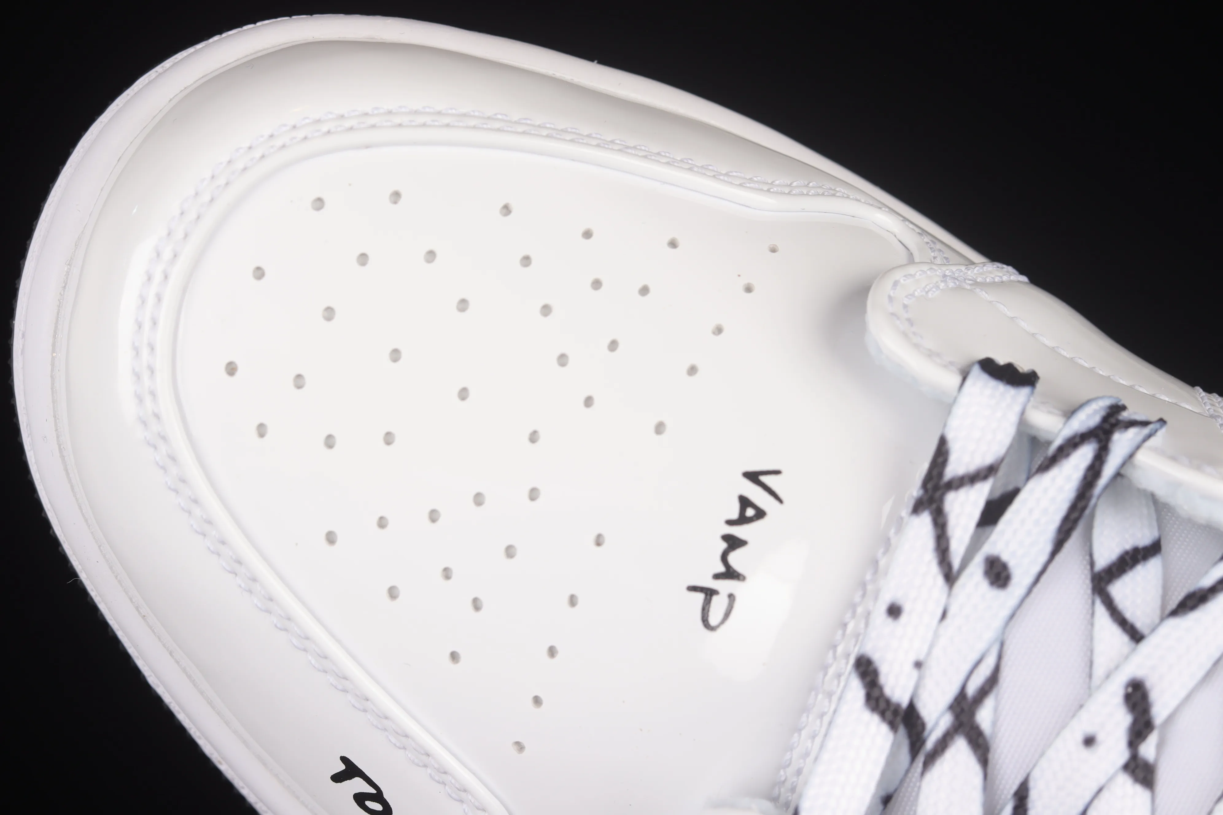 All Categories Air Jordan Jordan Series Basketball Shoes Air Jordan 1 Mid Air Jordan 1 Mid GS "Schematic" AJ1 Joe 1 White Graffiti Zhongbang Basketball Shoes DQ1864-100